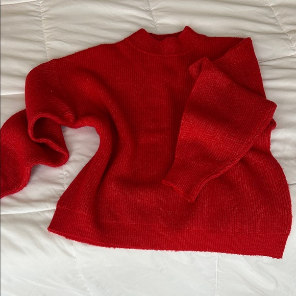 Cozy Ribbed Pullover - Picture 2 of 3